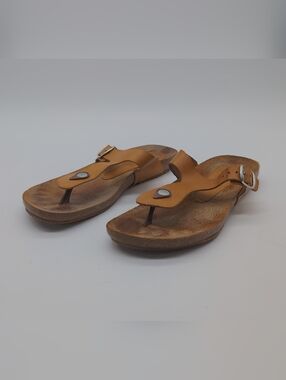 Yokono Women’s Sz 8 Tan Leather Thong Sandals with Buckle